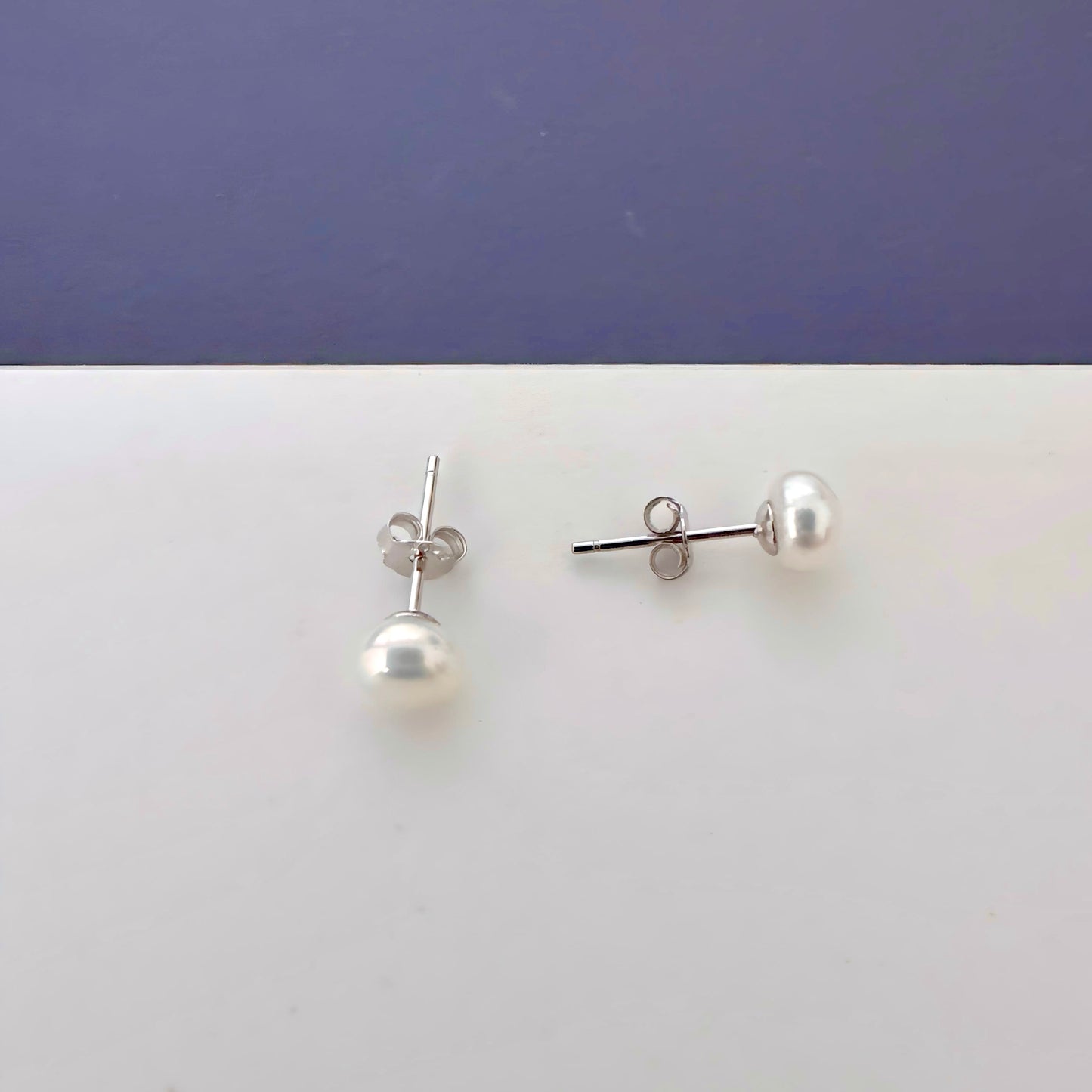 White Pearl Stud Earring - 5.0/6.0mm
