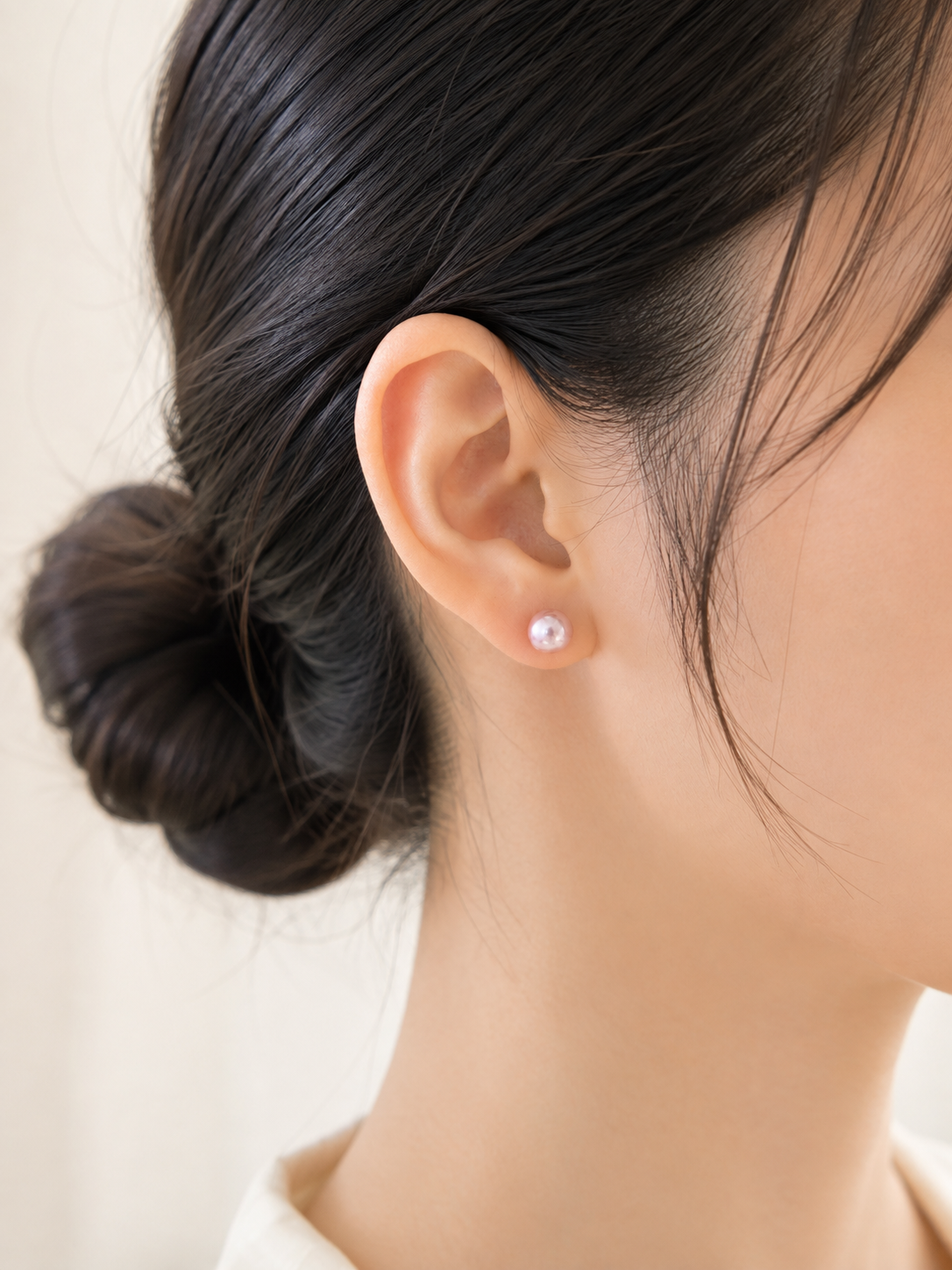Mystery Pearl Stud Earrings 6-6.5mm