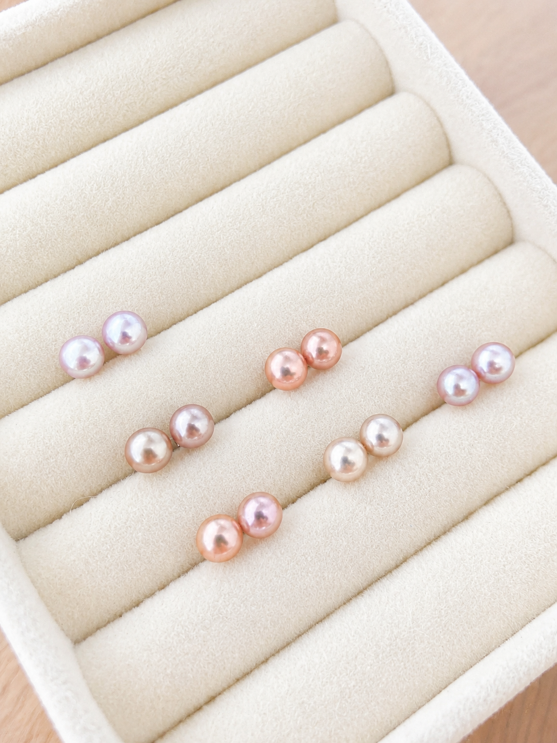 Mystery Pearl Stud Earrings 6-6.5mm