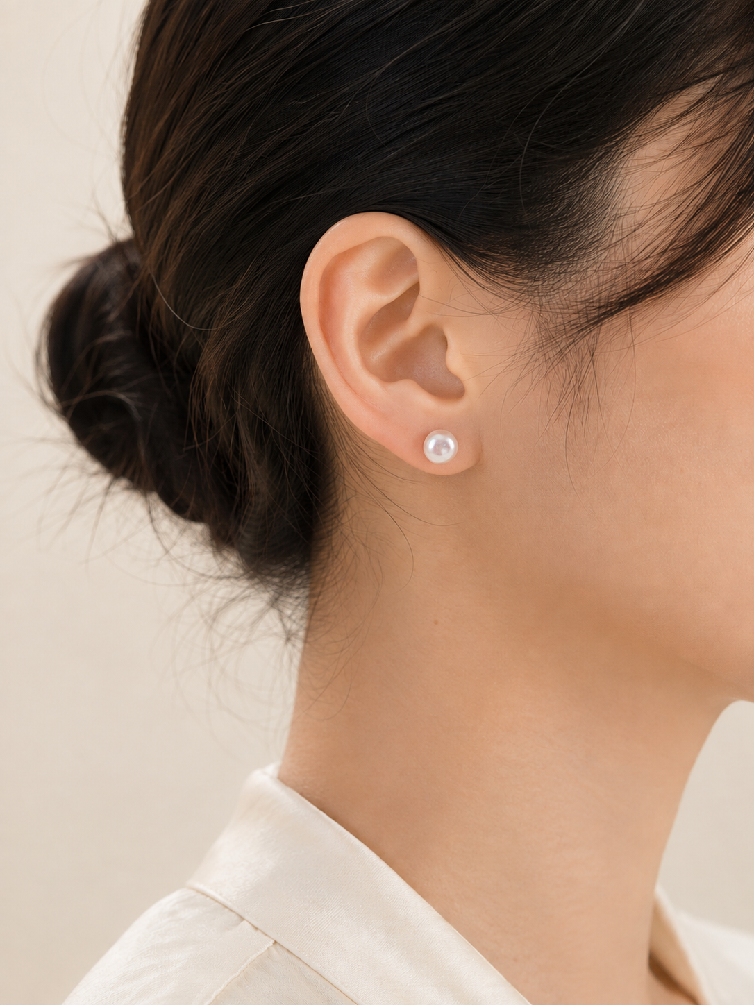 White Pearl Stud Earring  6.5-7.0mm