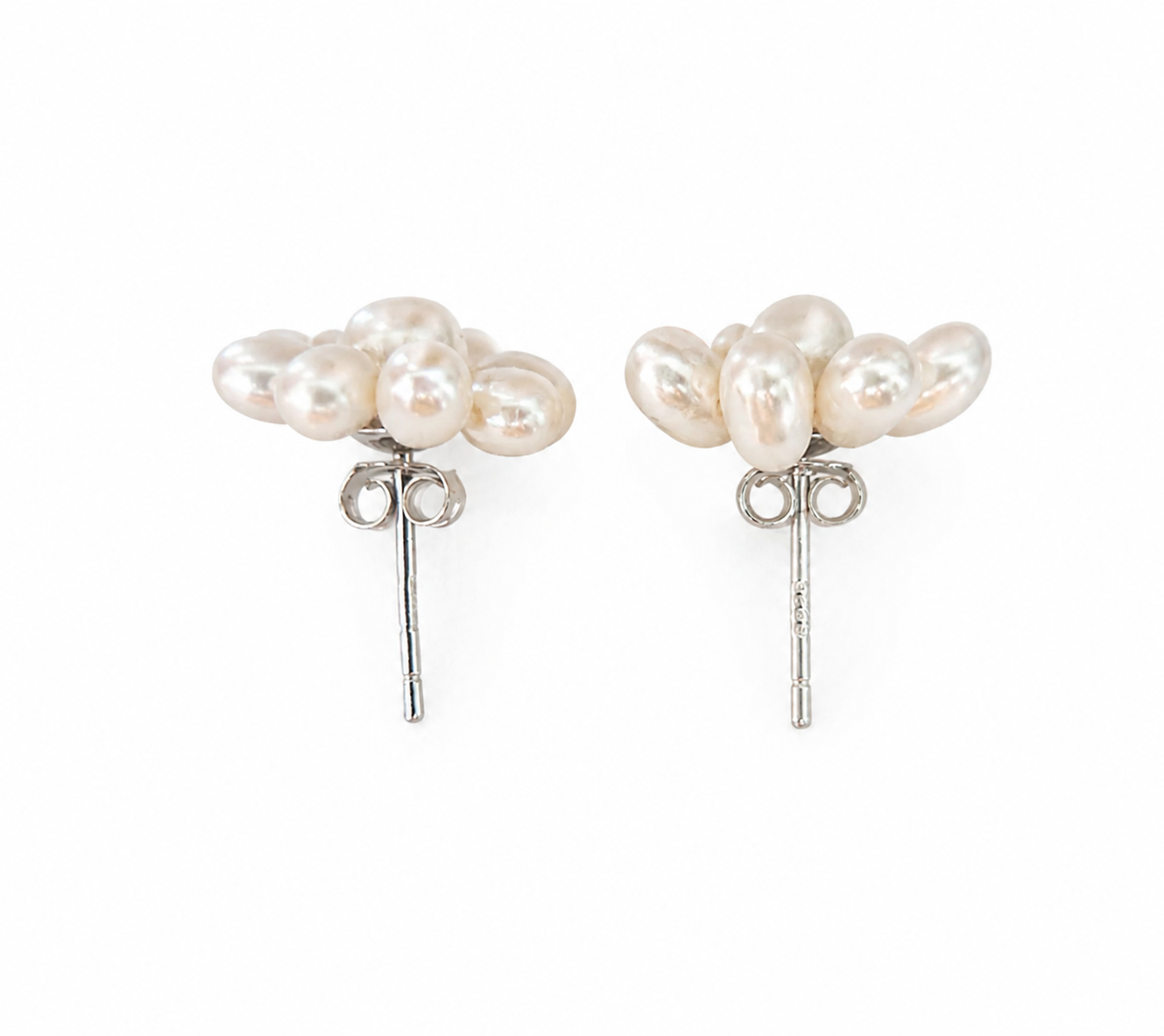 Handmade Daisy Pearl Stub Earrings