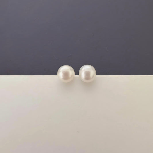 White Pearl Stud Earring - 6.5/7.0mm